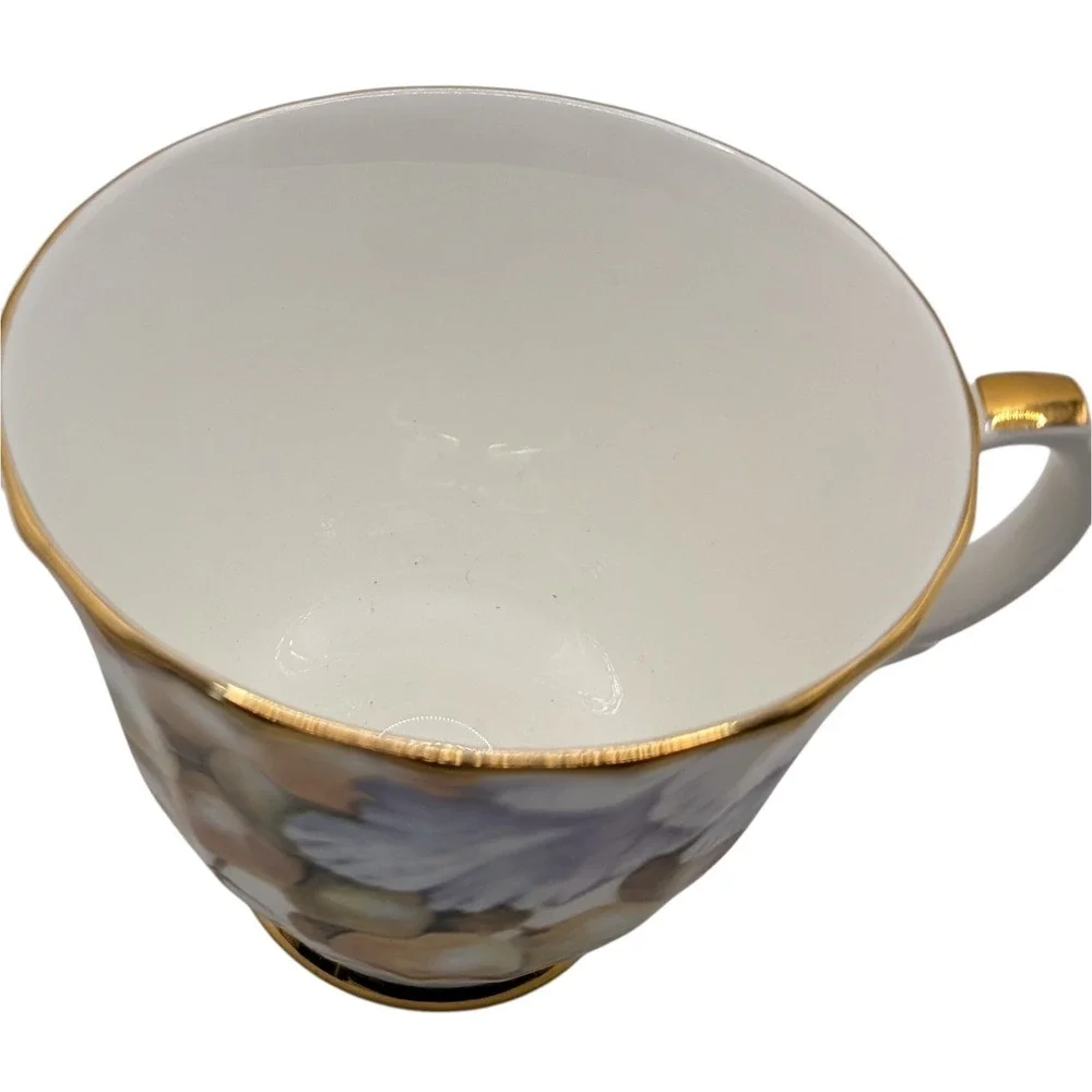 Vintage Royal Kingston Teacup‎ Footed Floral Leaves Grapes Hand Painted England